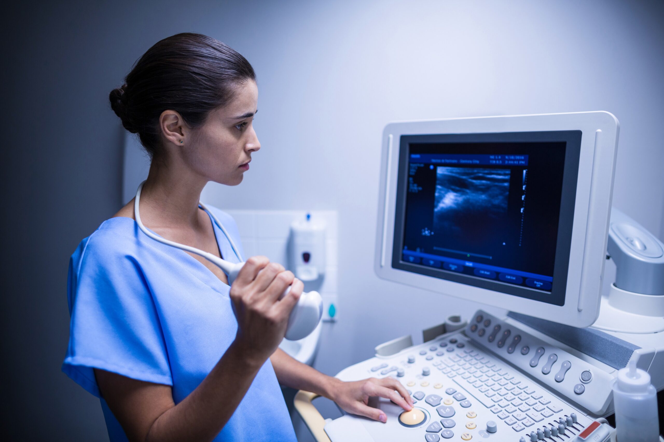 Read more about the article Urgent Care With Ultrasound and DOT Physical Services in Chicago